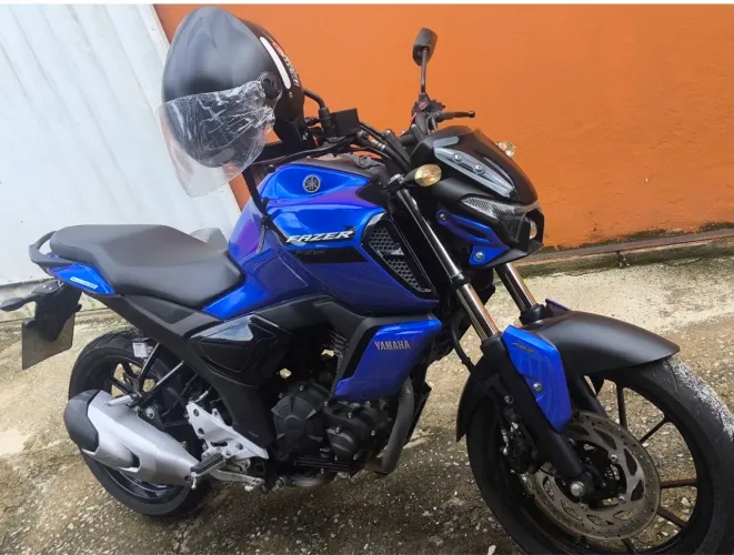 Vendo Yamaha FZ15 2024 Muito Nova!