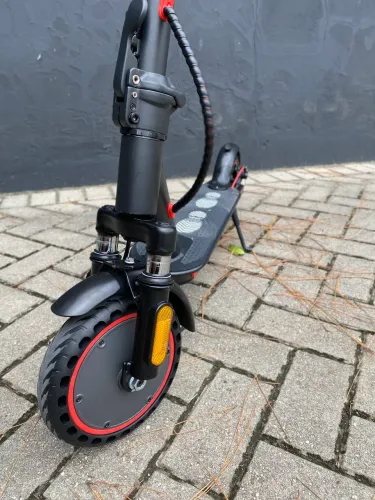 Patinete elétrico c/amortecedor na caixa