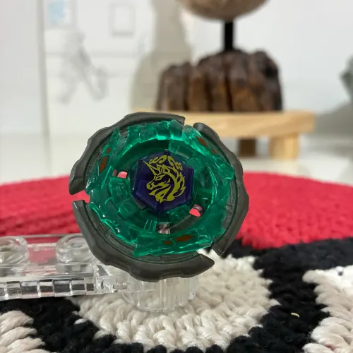 Beyblade - Ray Striker/Unicorno