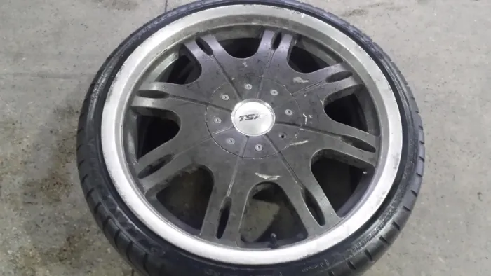 Rodas aro 18 Tsw Importadas grafite com borda diamantada modelo Exclusivo 5x100 e 5x120