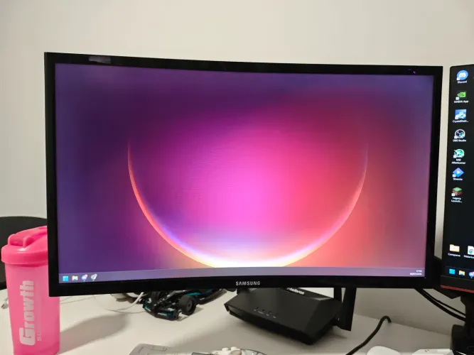 Monitor Samsung 24" Curvo (C24f390)