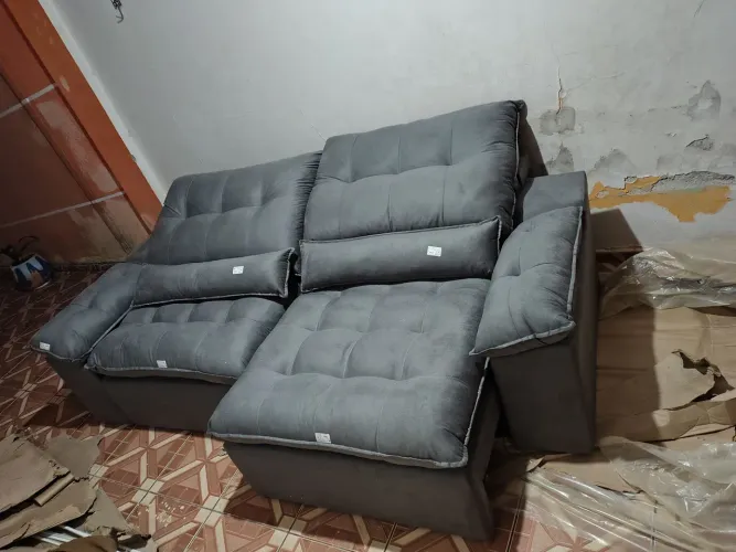 SOFA 4 LUGARES 2.30mts RETRATIL/RECLINAVEL NEXT SOFAS SIDERAL VELOSUED NOVO SEM USO