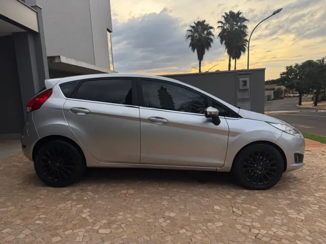 Ford Fiesta Tit./tit.plus 1.6 16V Flex Aut. 2014