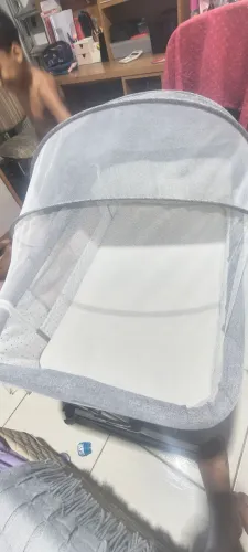 Berço portátil infantil mosquiteiro