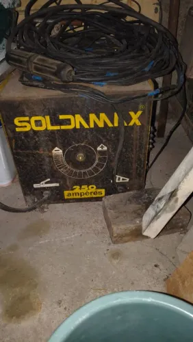 Máquina de solda soldamax 250 amperes