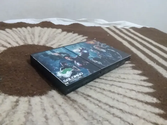 Vendo console PS2 slim, ATENÇÃO SOMENTE CONSOLE. Qualquer coisa é só chamar no PV