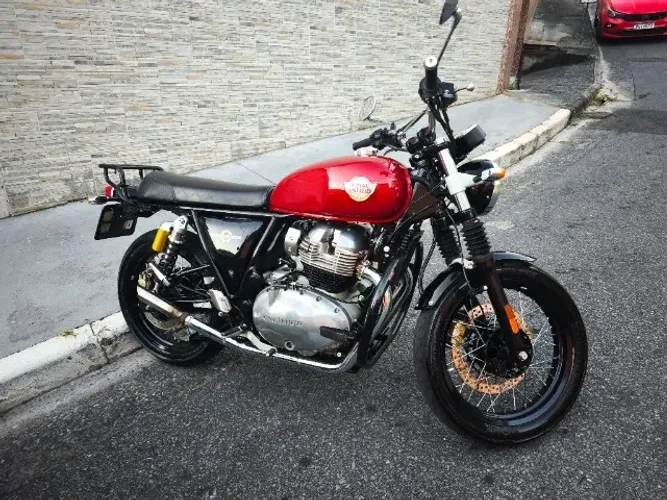 Royal Enfield Interceptor 650 com apenas 27.000km e todas as revisções na concessionária