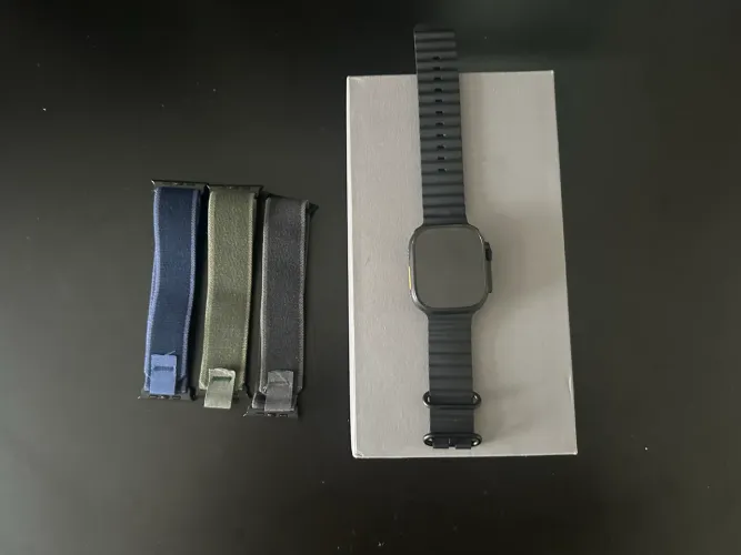 Apple Watch Ultra 2 49mm Black - impecável com 4 pulseiras