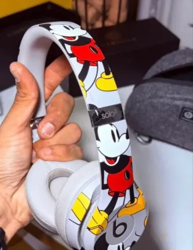 Beats Solo: Wireless - Mickey's 90th anniversary edição ilimitada