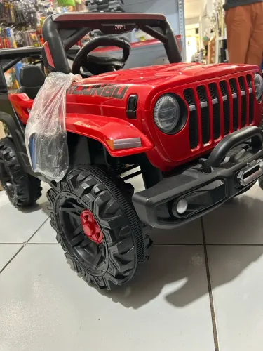 Jipe Elétrico Infantil Off-Road 12V Carrinho Motorizado com Controle Remoto e Pedal