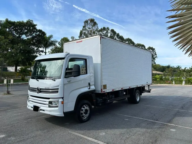 Vw 11.180 ano 2018 com apenas 92.000 kms rodados