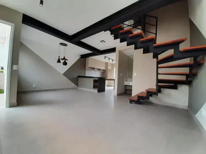 Sobrado para aluguel com 97 m2 com 3 quartos, sendo uma suite em Vila Capuava - Valinhos -