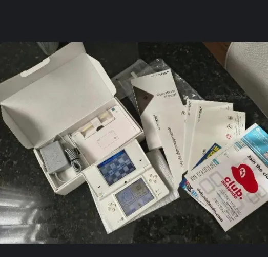 Nintendo DSi branco em perfeito estado