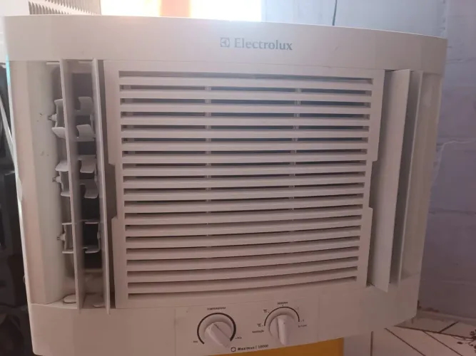 Ar condicionado Eletrolux 10 mil BTUs