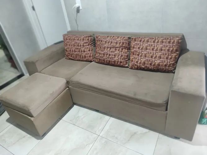 Sofá com puf