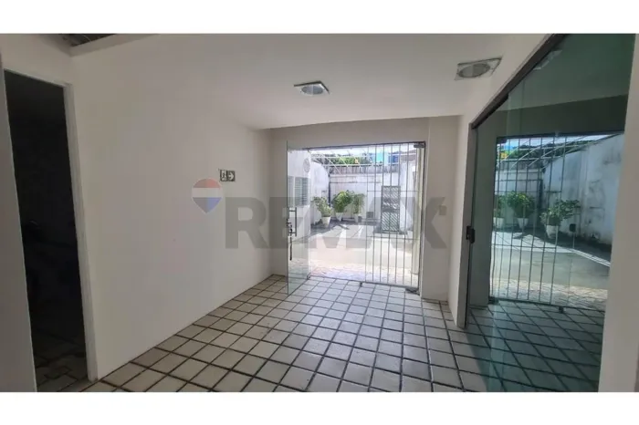 Casa Comercial - Alugar - Poço da Panela / Casa Forte
