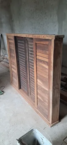 Janela madeira maciça peroba
