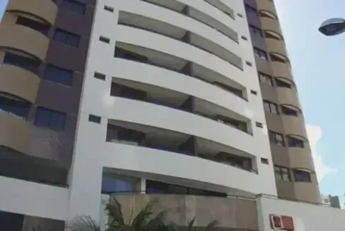 Oportunidade no Condomínio Ronaldo Calumby Barreto no bairro Jardins