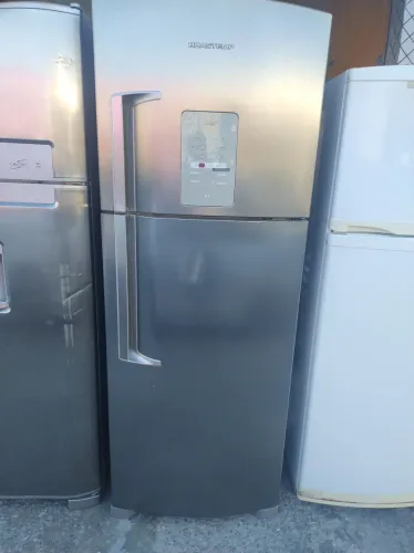 Geladeira Brastemp inox 441 litros funcionando perfeitamente