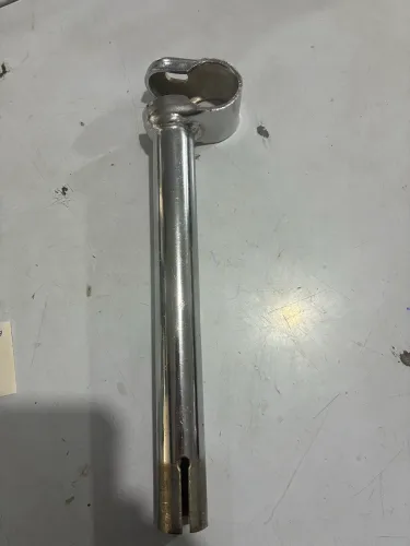 Suporte cromado Monareta
