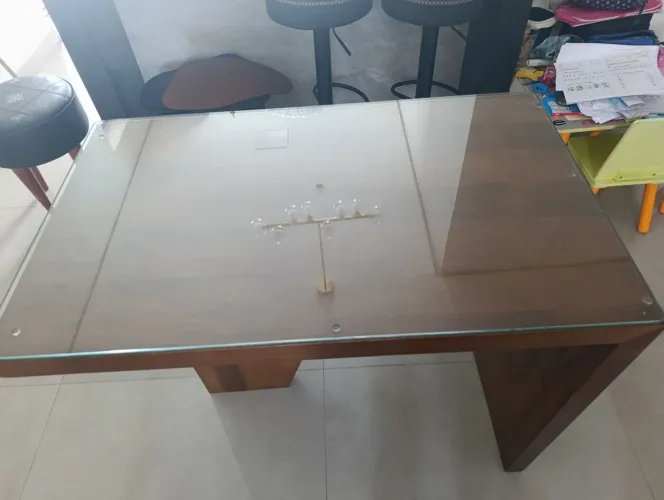 Mesa de jantar para sala pequena