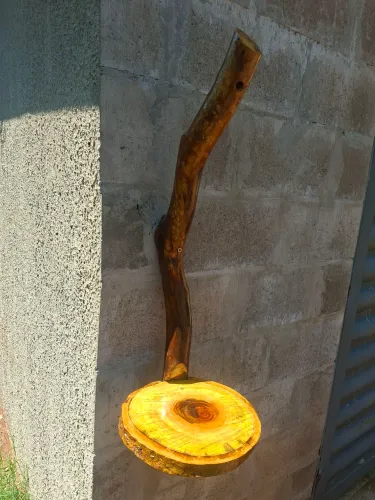 Suporte para planta em madeira rústica 