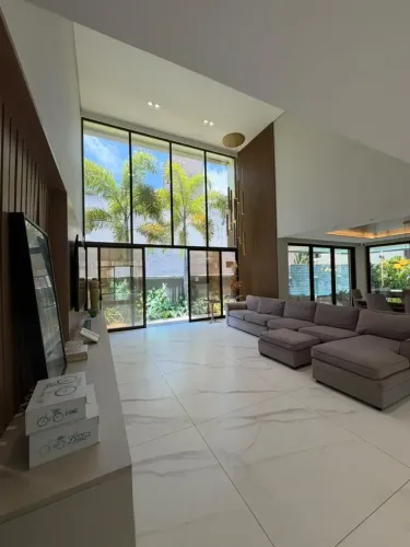 Super Casa em condomínio fechado 100% Mobiliada - 5 suítes (3 com clos
