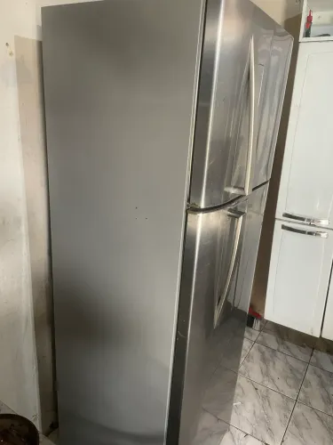 Vende-se geladeira electrolux frost free