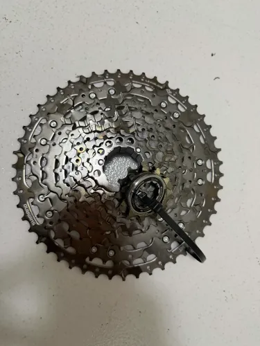 Cassete 11v NOVO Shimano Cues  LG 400 11/50 ( NOVO) 
