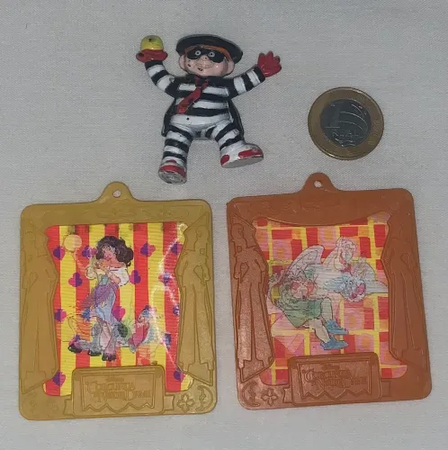 Boneco Papa Burguer mais 2 quadrinhos holográficos Disney itens Mc Donalds Vintage 