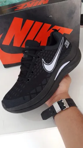 Tênis Nike 