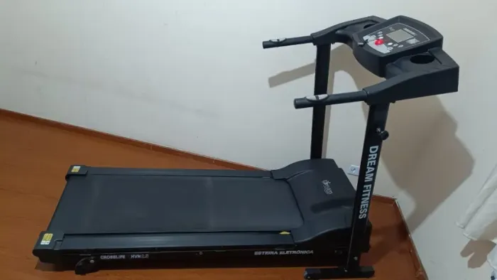 Esteira Elétrica Dream Fitness Crosslife HVN 2.1 - Ótimo Estado / Pouco Uso