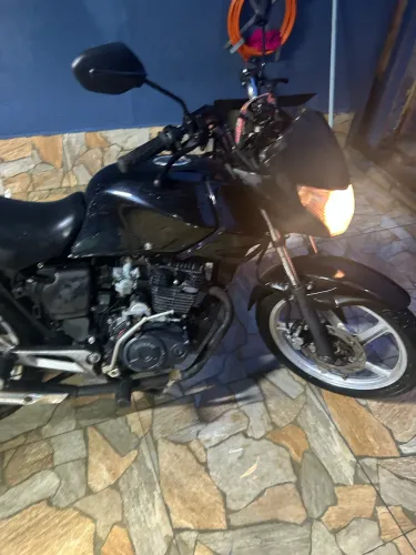 Vendo shineray 150 com partida elétrica e pedal transfere na hora