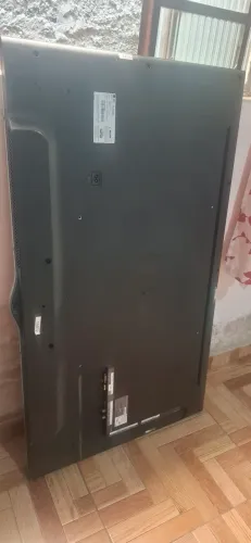 Vendo  TV LG com defeito 