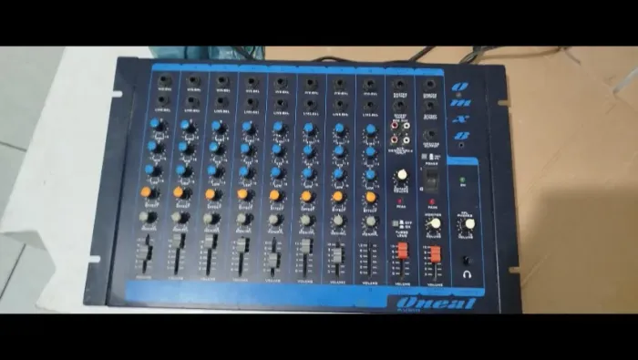 troca ou vende mesa de som