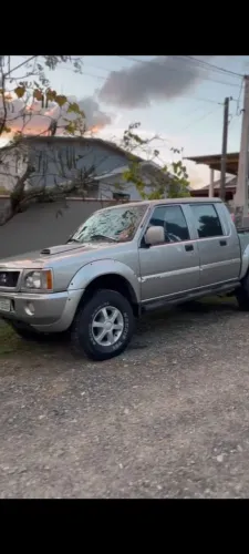 Mitsubishi L200 GLS 2.5 4X4 CD Diesel 2002