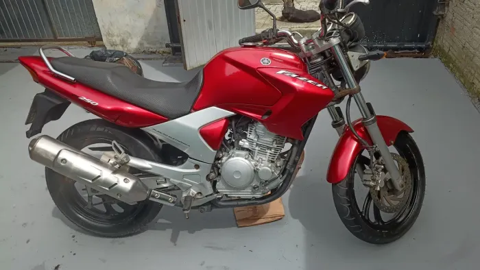 Raridade moto fazer 250cc 2006