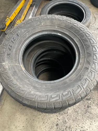 Pneu 265 70 R16