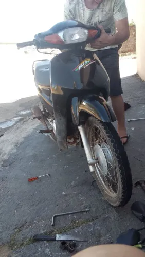 Vendo BIZ 100 ES de leilão 