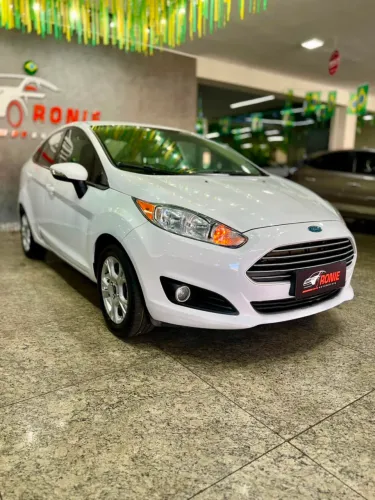 Ford Fiesta Sedan 1.6 16V Flex Aut. 2014