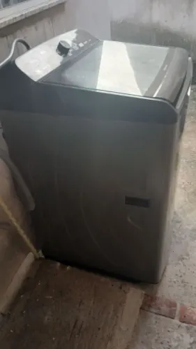 Máquina de lavar usada