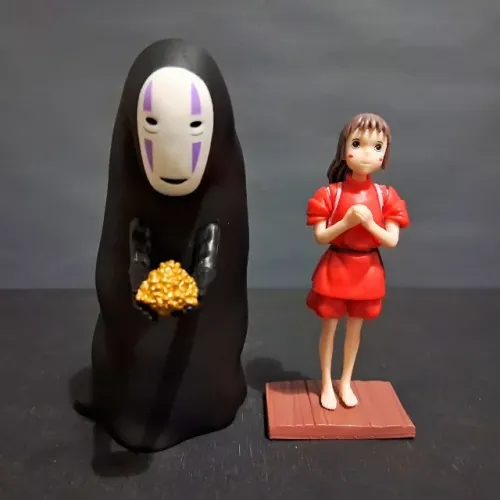 Estatueta de Chihiro Ogino e Kaonashi Sem Rosto A Viagem de Chihiro PVC