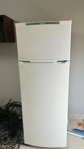 Geladeira Consul 334L