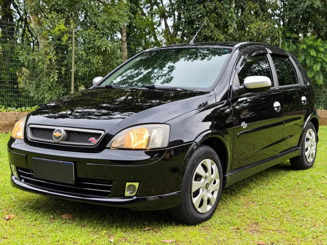 Chevrolet Corsa Hat. SS 1.8 MPFI 8V Flexpower 5P 2009