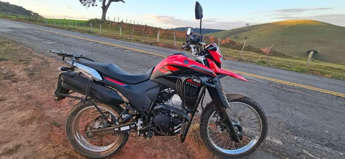 XTZ Lander 250cc Yamaha 2024 vermelha Blueflex.