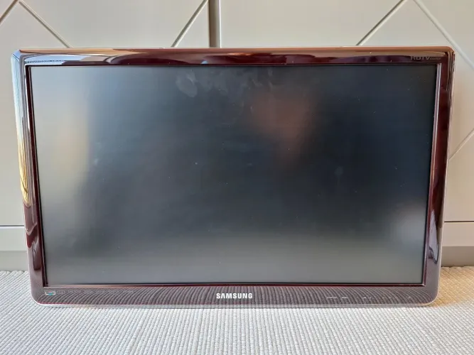 Monitor TV Samsung 24" HDTV 720p HDMI - T24A550