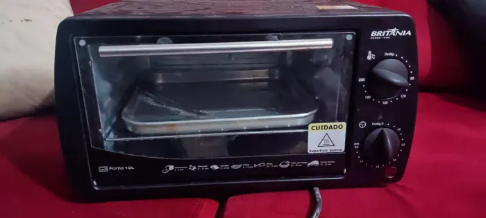 Forno Elétrico Britânia 10L preto