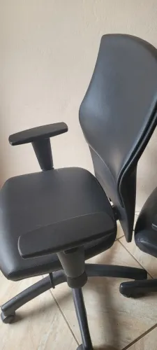 CADEIRA DE ESCRITÓRIO 