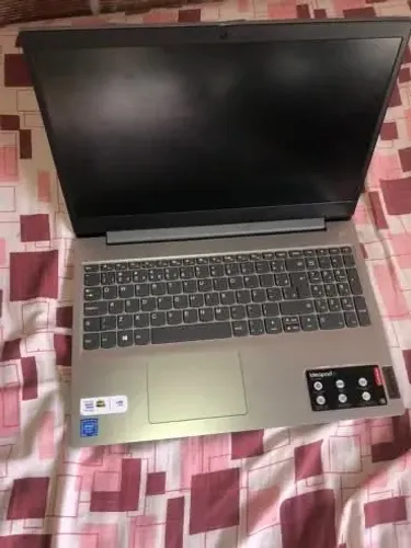 Notebook Lenovo IdeaPad 1 15AMN7 AMD Ryzen 3 7320U 4GB 256GB SSD