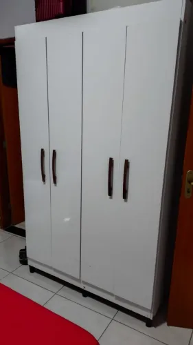 Guarda roupa 04 porta